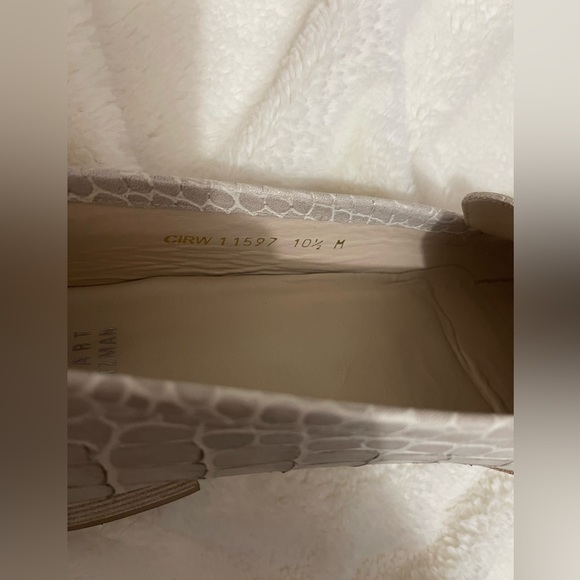 Stuart Weitzman Crocodile Print Beige Leather Loafer size 10.5 - Picture 10 of 10